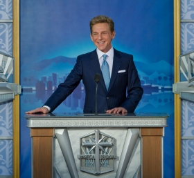 Mr. David Miscavige, Presidente del Consiglio di Amministrazione del Religious Technology Center, ha presentato l’inaugurazione del Ponte Pacifica Ideale. Migliaia di Scientologist si sono uniti a Mr. Miscavige nella L. Ron Hubbard Way per celebrare l’occasione storica.