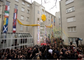 Il 23 gennaio 2010, dignitari provenienti da tutta Europa si sono uniti a quasi un migliaio di Scientology e sostenitori in occasione dell’inaugurazione della filiale di Bruxelles della Chiesa di Scientology per l'Europa.